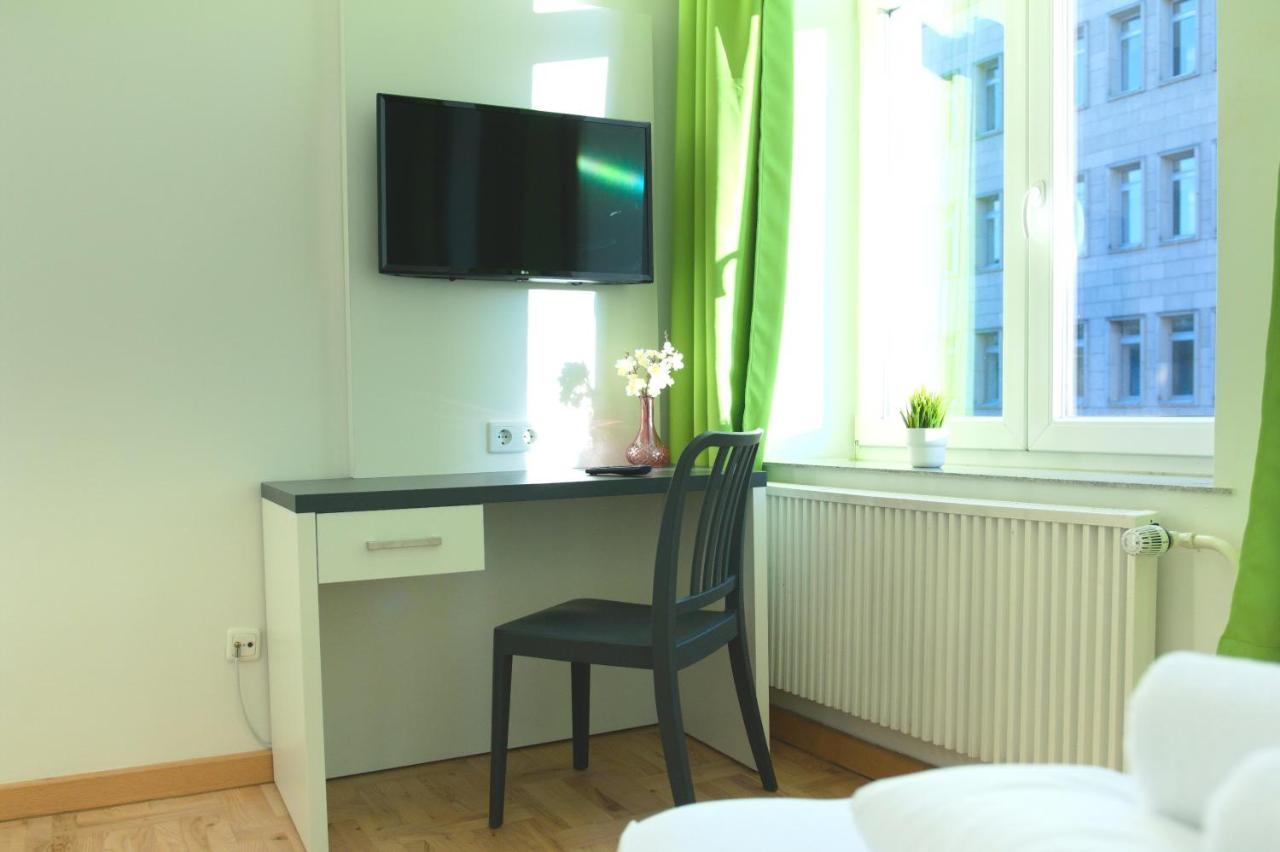 Bestprice Hauptbahnhof Aken